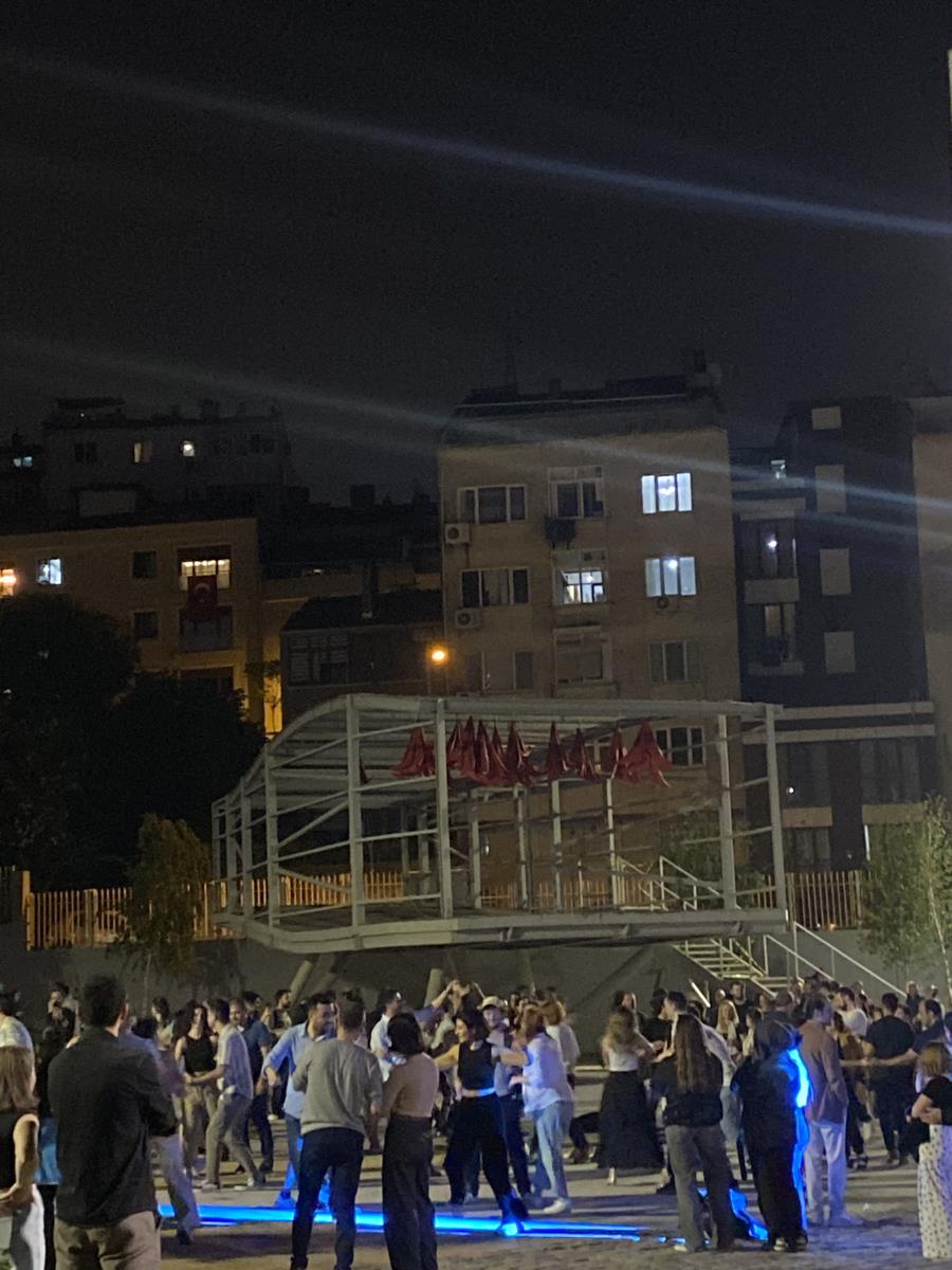 https://cdn.eksisozluk.com/2024/4/24/y/yxjadska.jpg