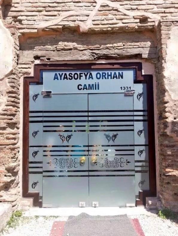 https://cdn.eksisozluk.com/2025/4/4/x/x48q1nr9.jpg